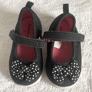 Black canvas infant tennis shoes